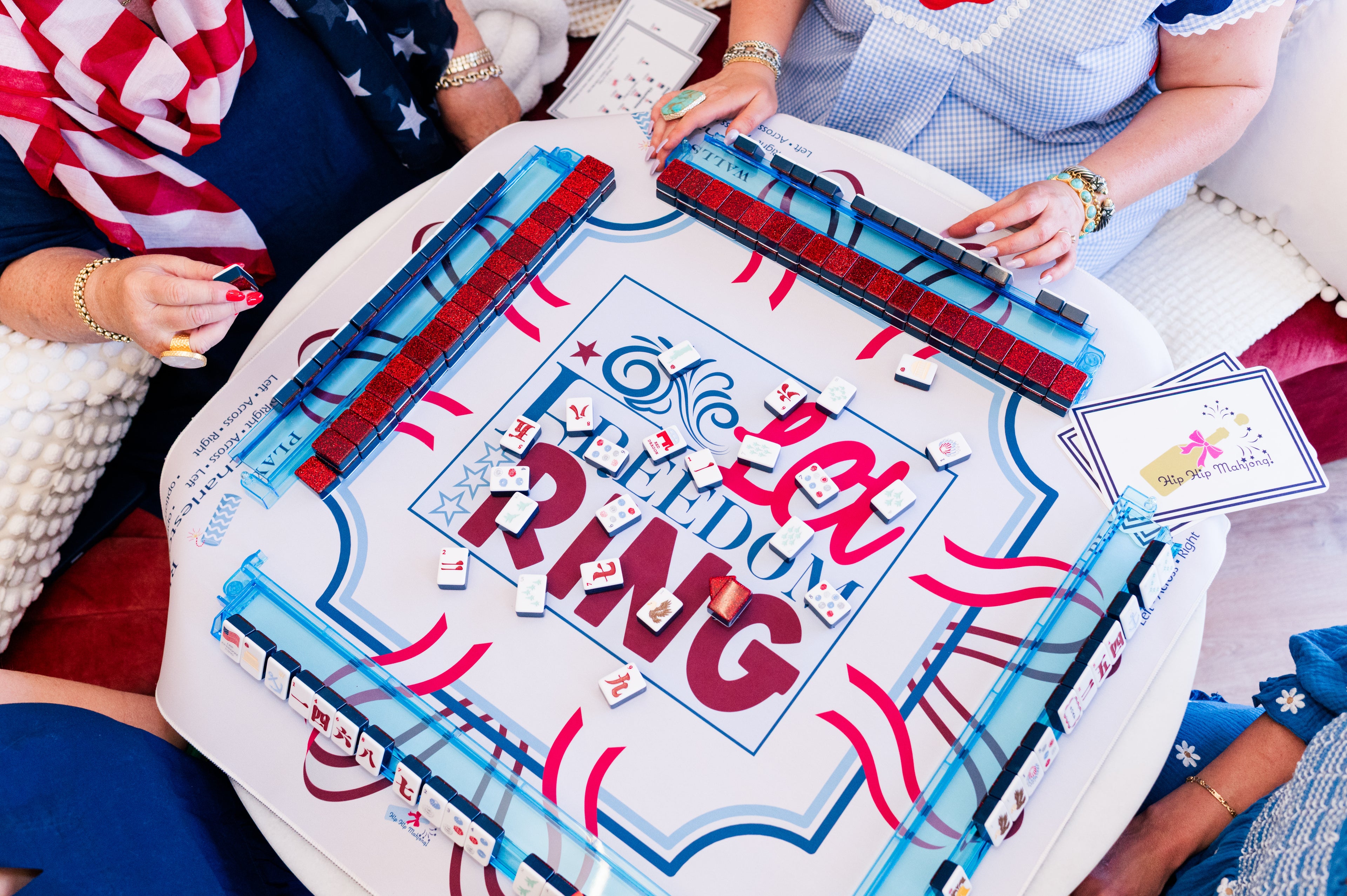 Hiphipmahjong let freedom ring holiday mat overhead view